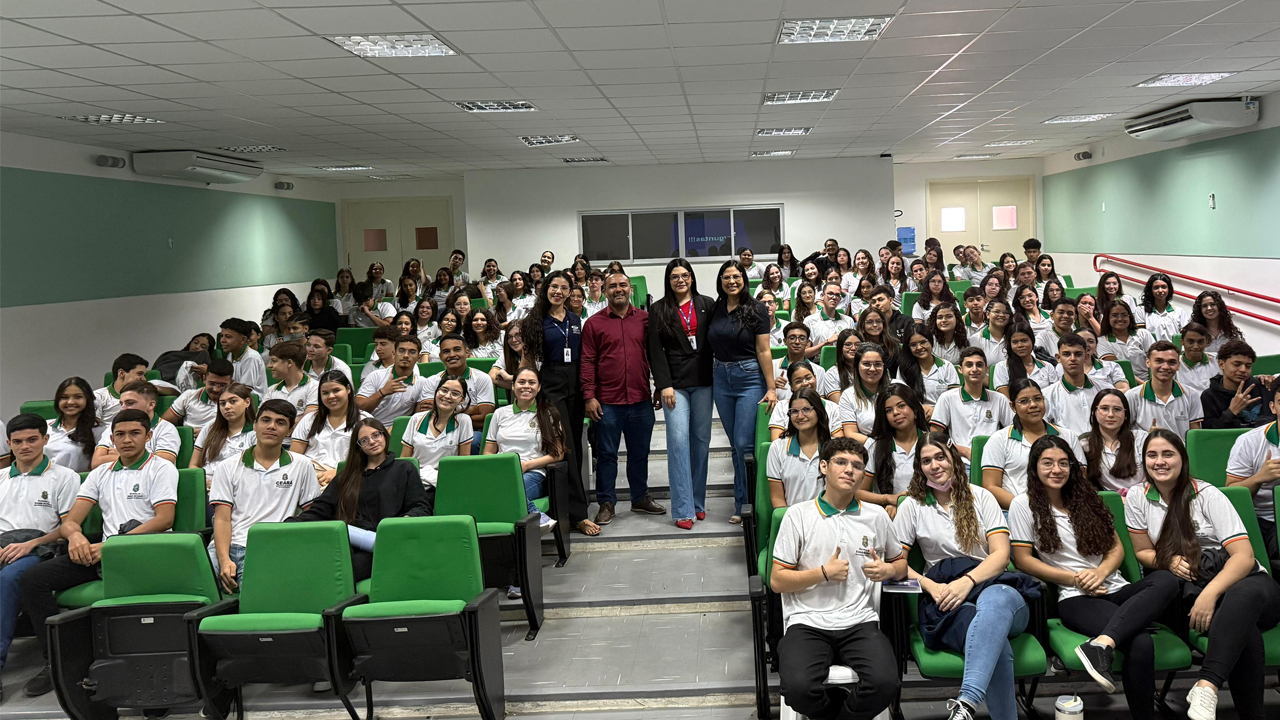 CRA-CE comemora o Dia do Administrador na EEEP Manoel Mano